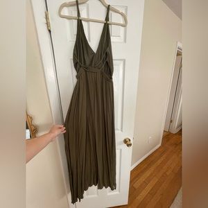 Olive green Lulu’s dress